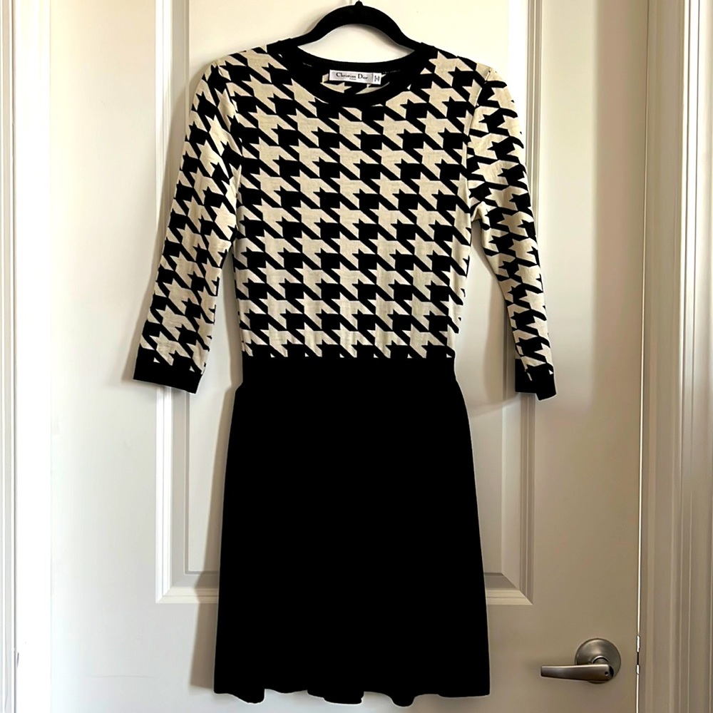 Authentic Christian Dior Houndstooth women’s dress. Size 6